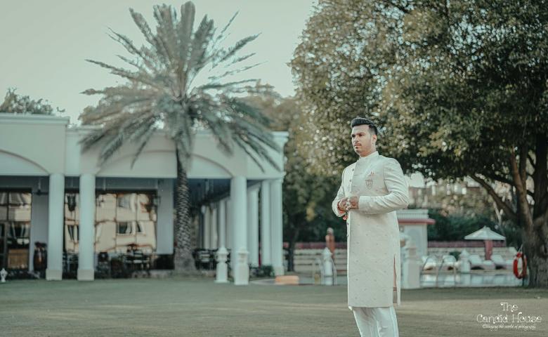 pre wedding photographers near me